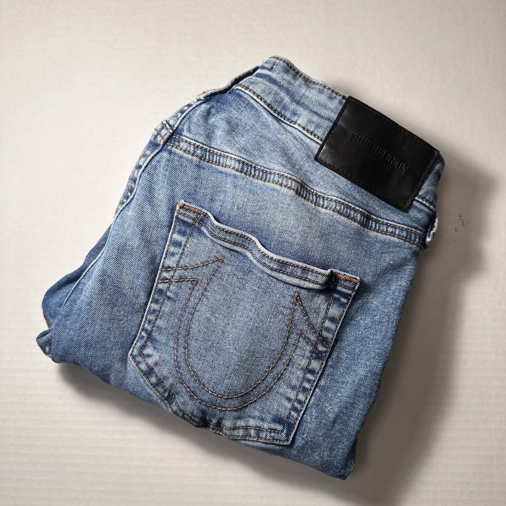 True Religion Womens Jeans Size 28 Light wash RN#112790 Waist size 31 low rise